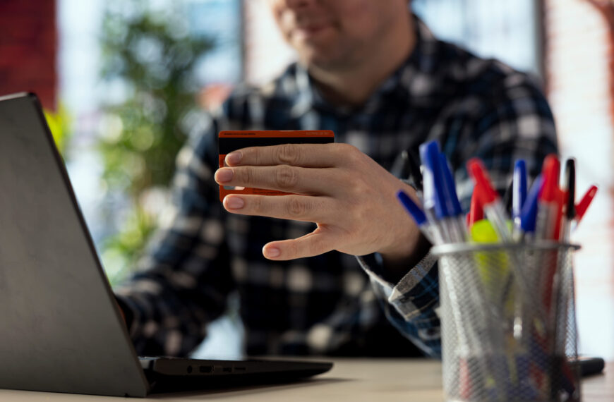 Przeciwdziałanie nadużyciom finansowym